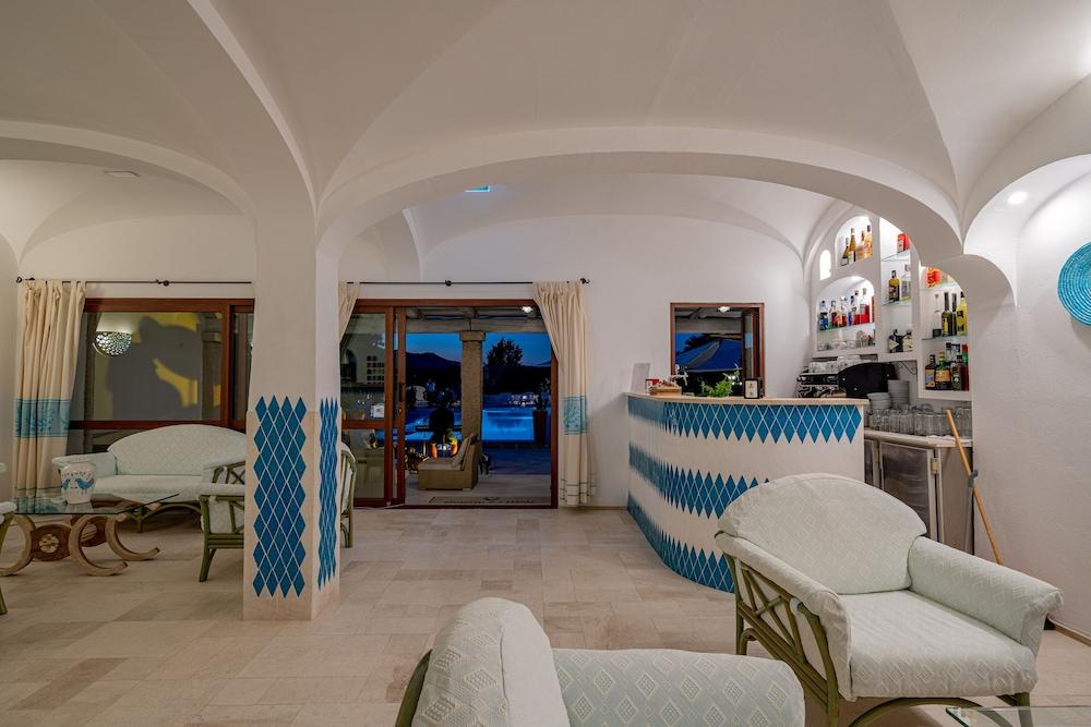 Hotel Le Mimose San Teodoro  Εξωτερικό φωτογραφία